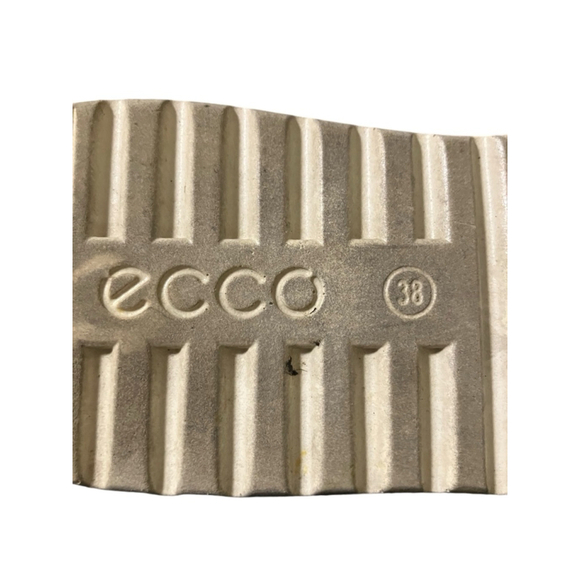 Ecco Black Leather Sneakers US 7.5 EUR 38 White Sole - Picture 6 of 8